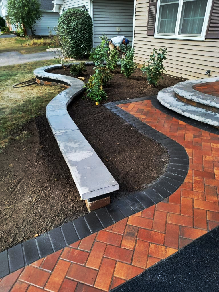 Retaining Wall Builder in Oswego